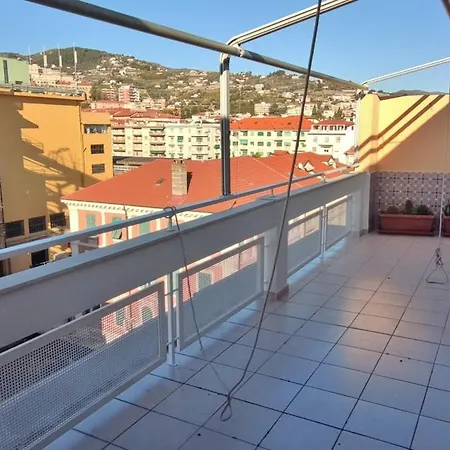 Apartamento Carlo's Bs128- Terrazza In Centro Tra Cielo E Mare