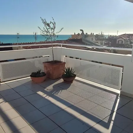 Carlo's Bs128- Terrazza In Centro Tra Cielo E Mare شقة