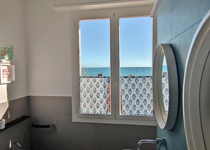 Lägenhet Carlo's Bs128- Terrazza In Centro Tra Cielo E Mare